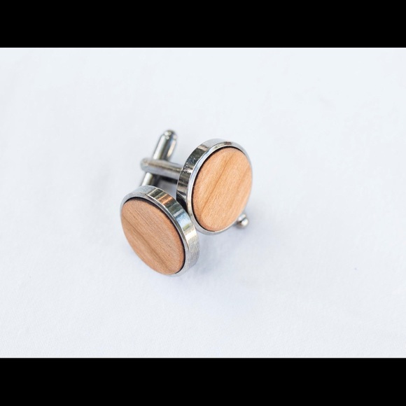 Handmade wood cufflinks - Picture 2 of 3
